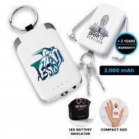 Pohotovostn&iacute; power banka na kl&iacute;če CHARGEGO, s vestavěn&yacute;mi kabely a LED sv&iacute;tilnou