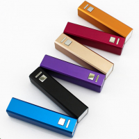 2000/3000 mAh - kovov&aacute; mini power banka