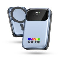 10000 mAh &ndash; magnetick&aacute; power banka s 15W bezdr&aacute;tov&yacute;m nab&iacute;jen&iacute;m a PD 24 W, rABS