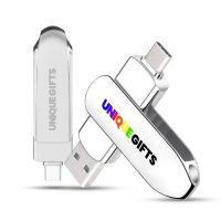 Otočný přenosný SSD disk s konektory USB-C a USB-A