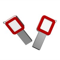 CRYSTAL USB FLASH DISK VE TVARU KLÍČE S LED SVÍTÍCÍM LOGEM