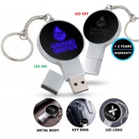 Kovov&yacute; USB flash disk s LED logem