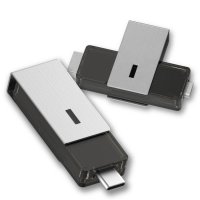 Otočn&yacute; USB flash disk s USB-C a USB-A